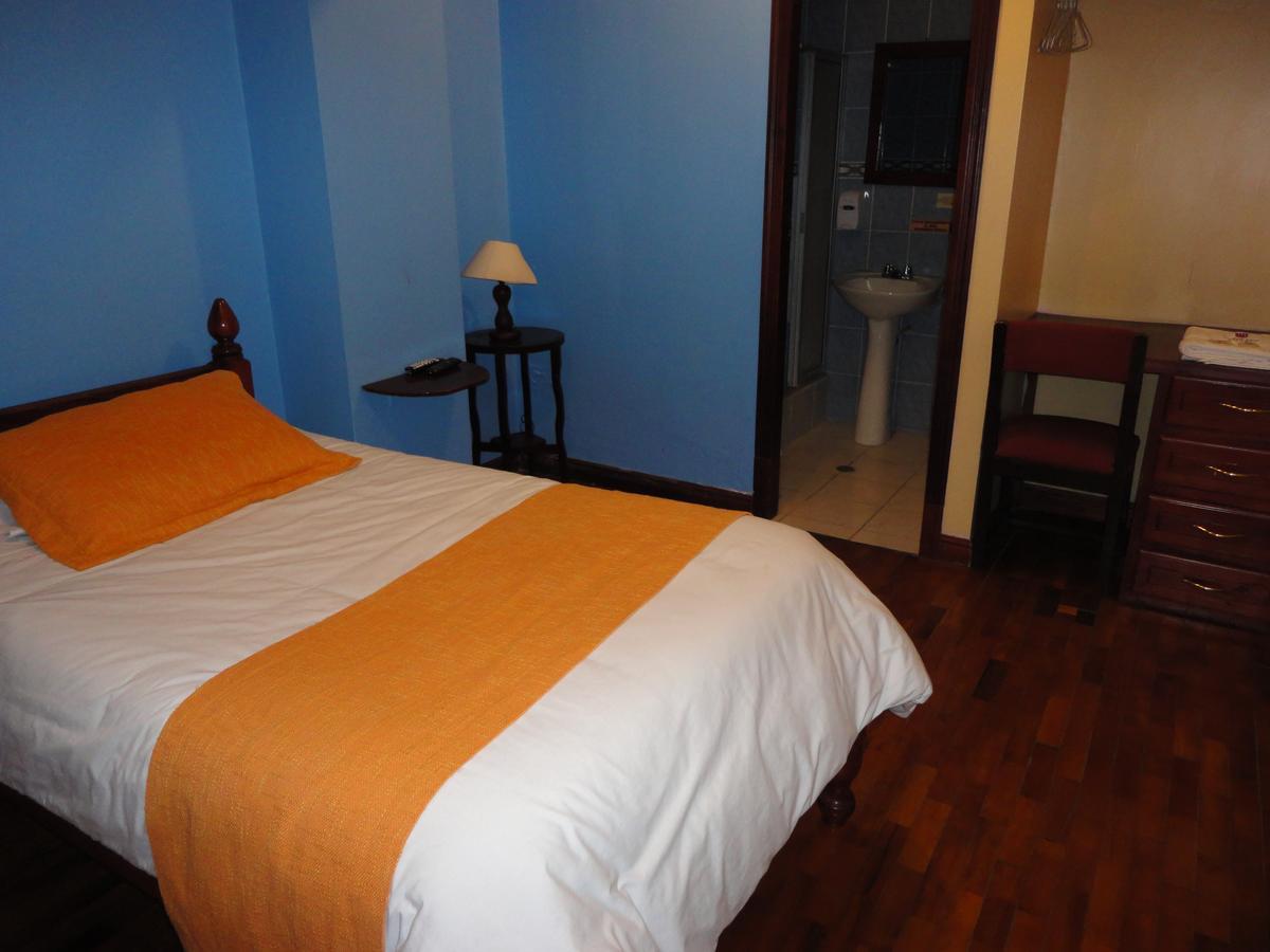 Hotel Estacion Riobamba Exterior photo